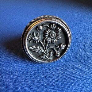 Gorgeous flower ring sterling silver